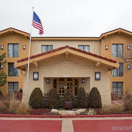 La Quinta Inn Chicago Oakbrook Terrace Esterno foto