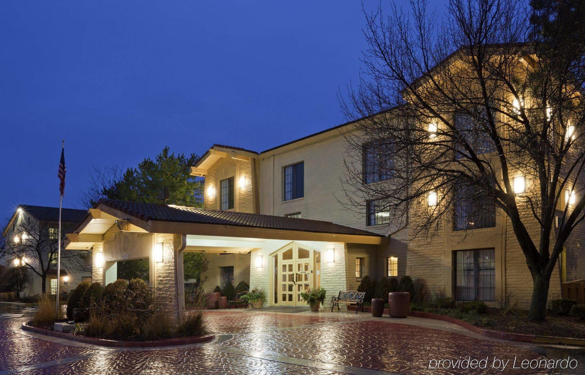 La Quinta Inn Chicago Oakbrook Terrace Esterno foto