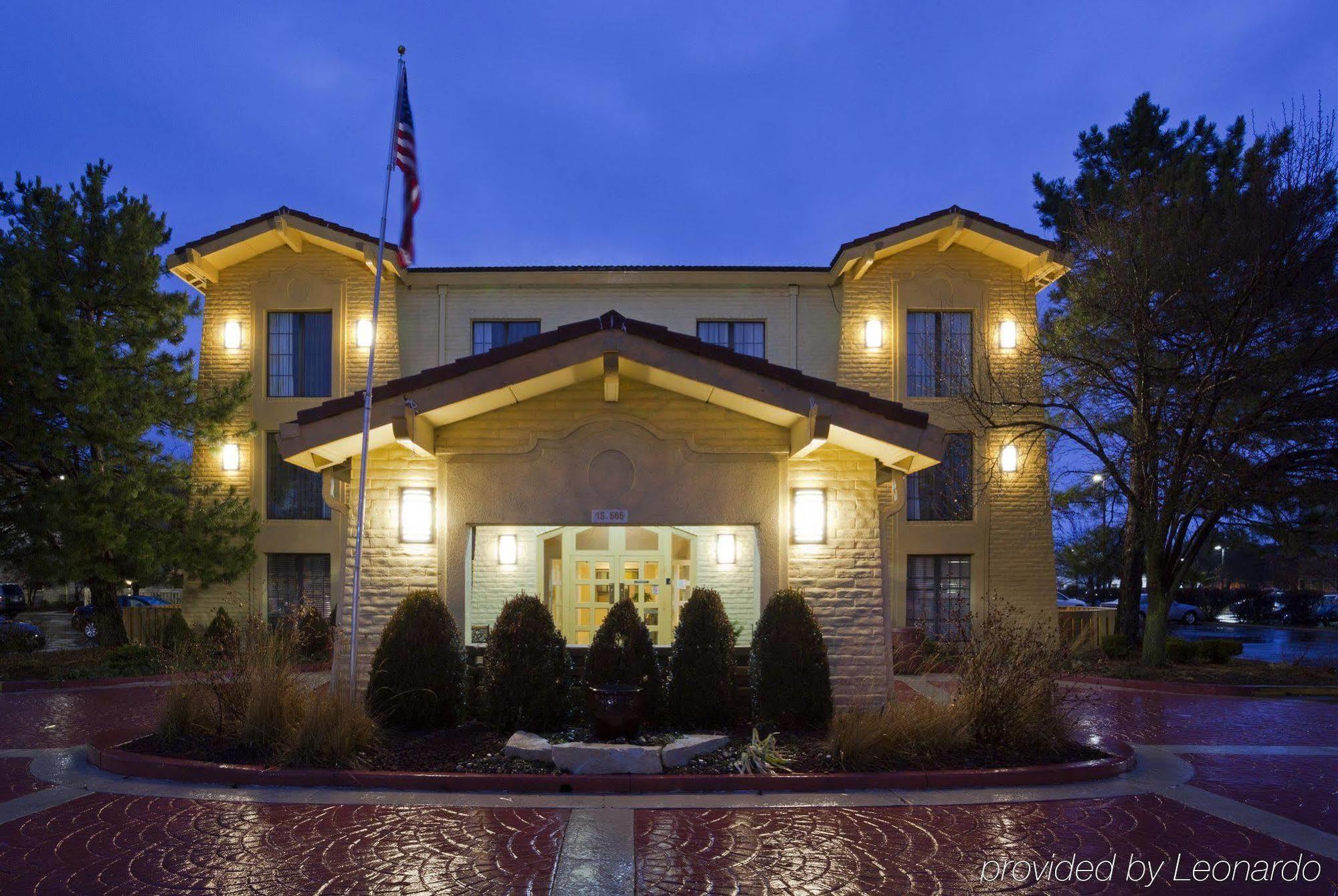 La Quinta Inn Chicago Oakbrook Terrace Esterno foto